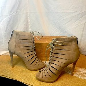 Bella Marie peek toe booties
